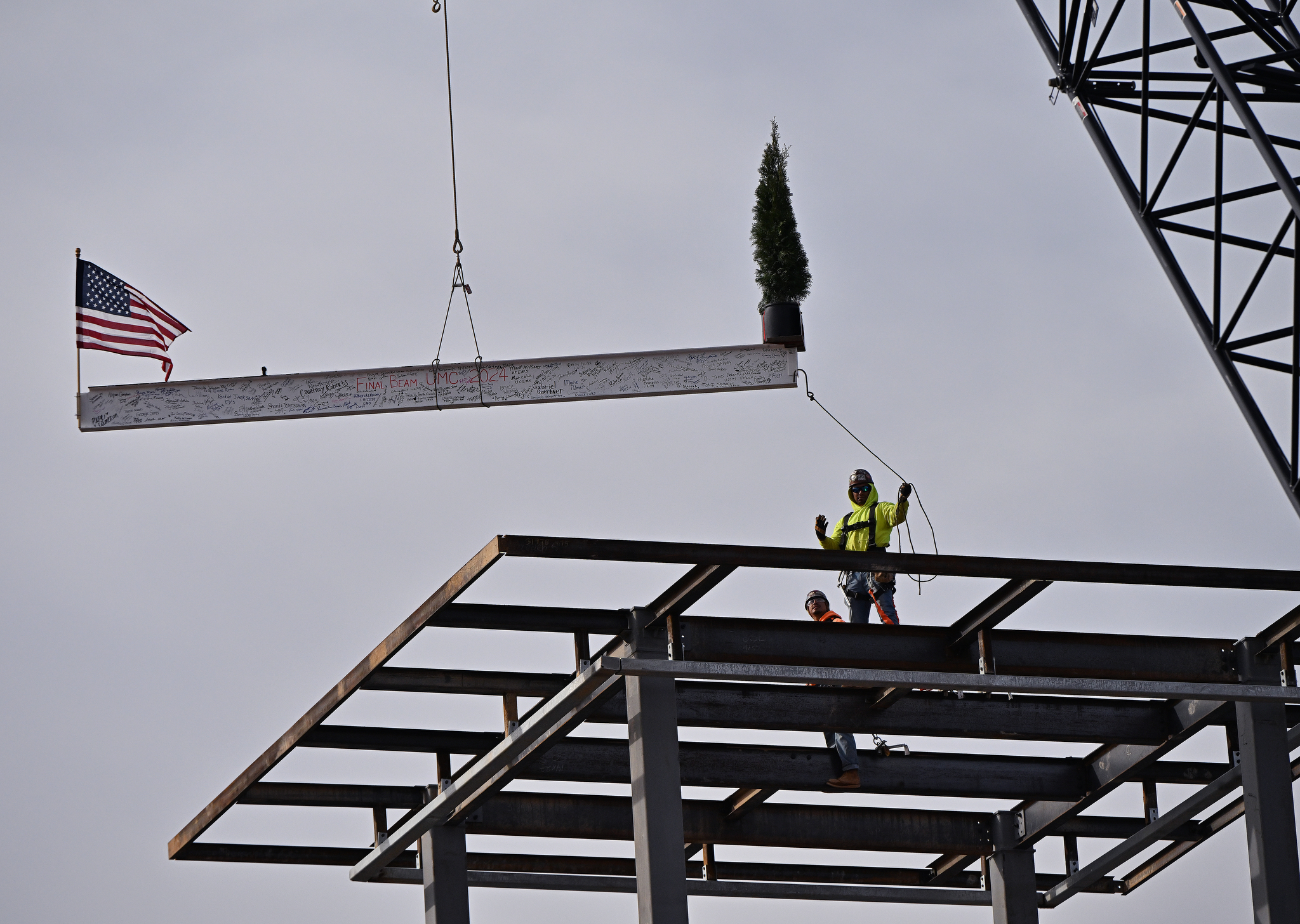 Topping out ceremony marks milestone for new Union Medical Center project